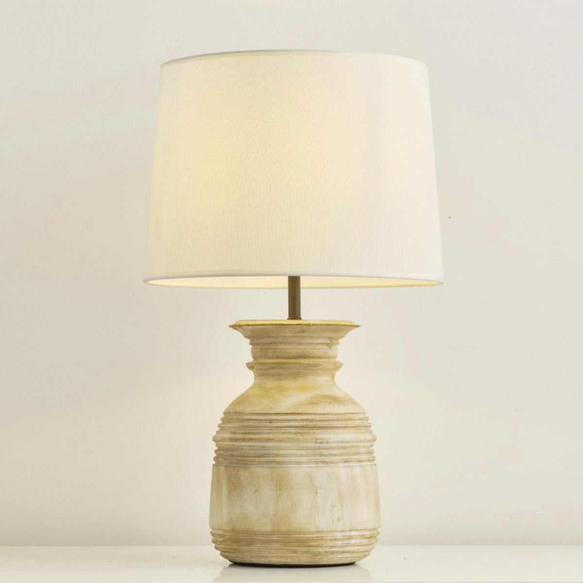 Isyaria Table Lamp