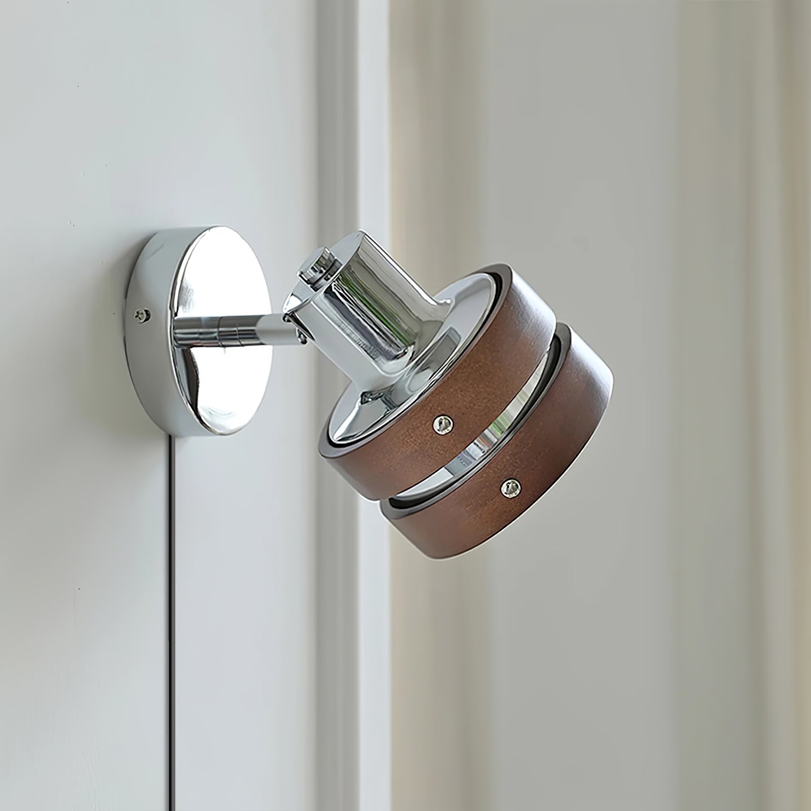 Nildes Wood Classic Wall Lamp