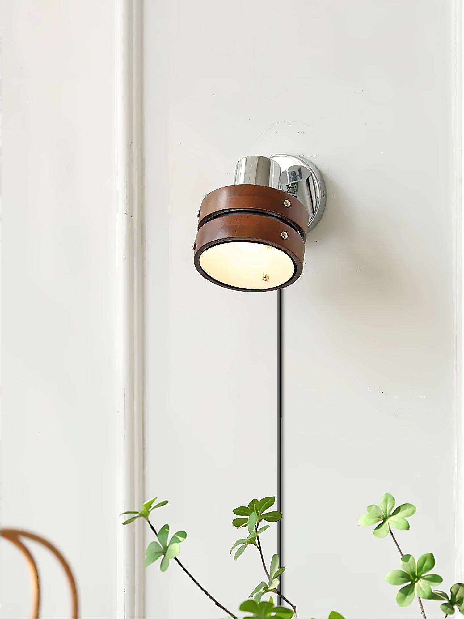 Nildes Wood Classic Wall Lamp