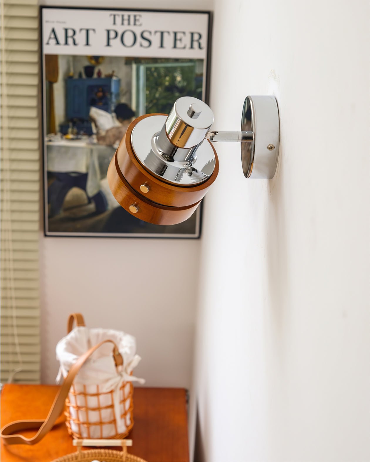 Avenor Premium Nordic Art Walnut Wall Lamp