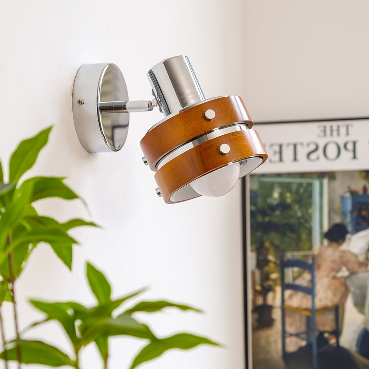 Avenor Premium Nordic Art Walnut Wall Lamp