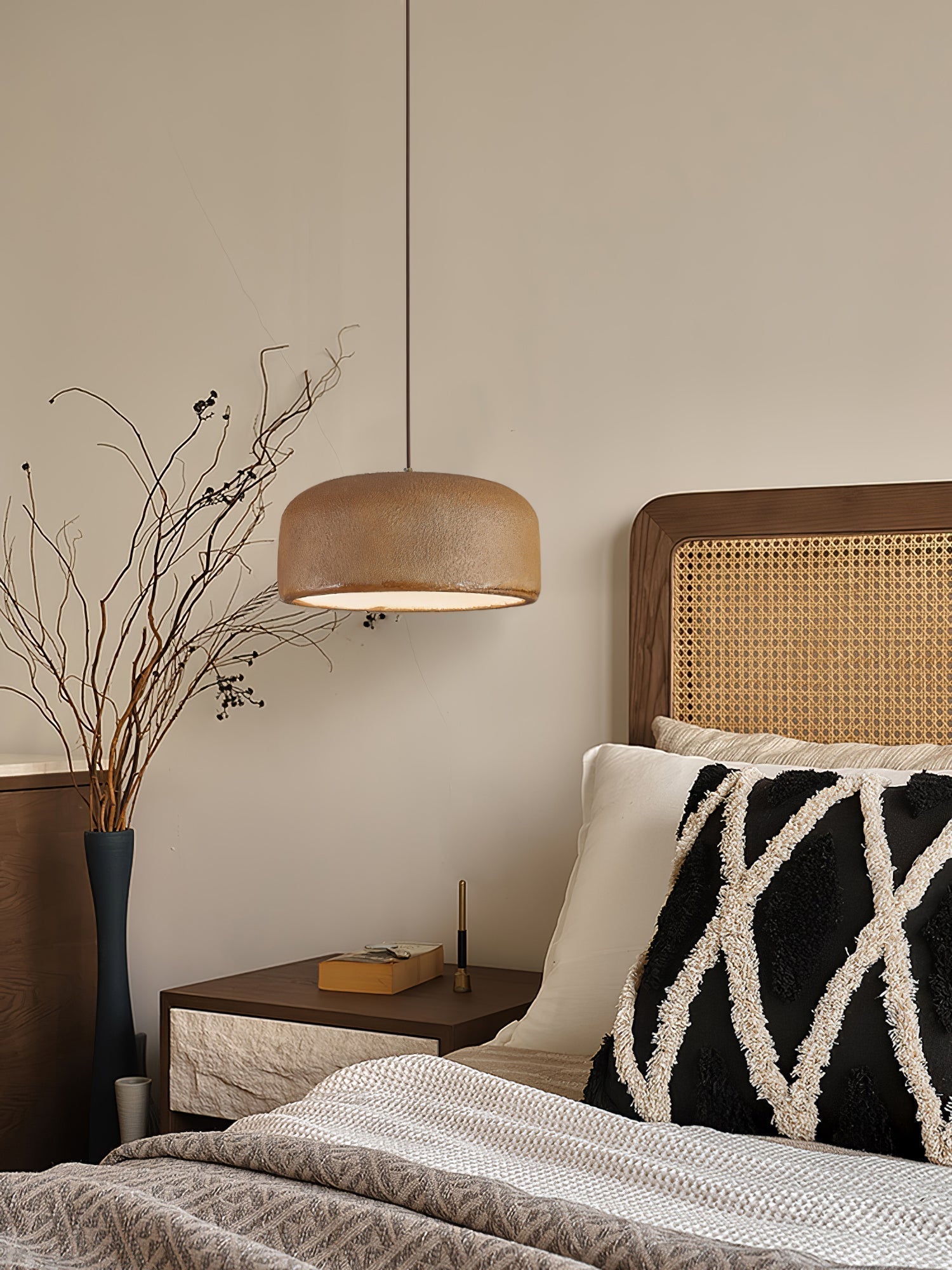 Sevenor Resin Scandinavian Pendant Lamp