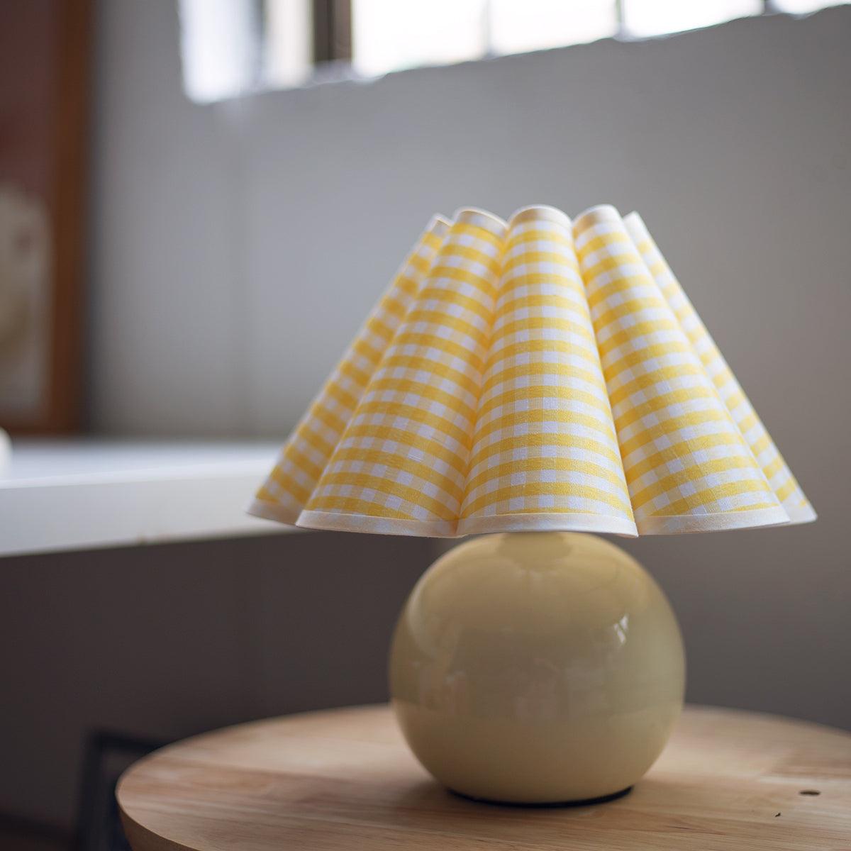 Nirixon Fabric Whimsical Table Lamp