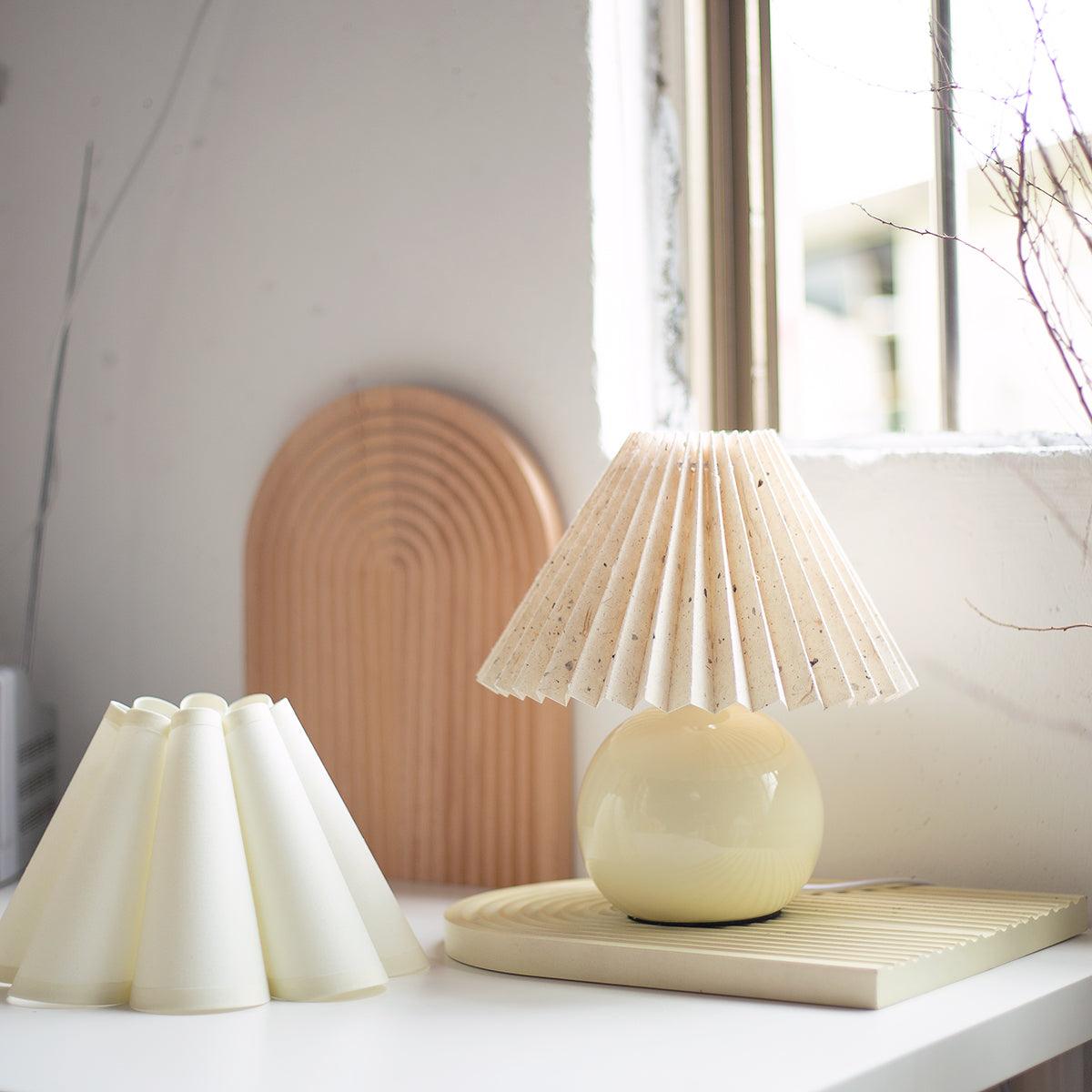 Nirixon Fabric Whimsical Table Lamp