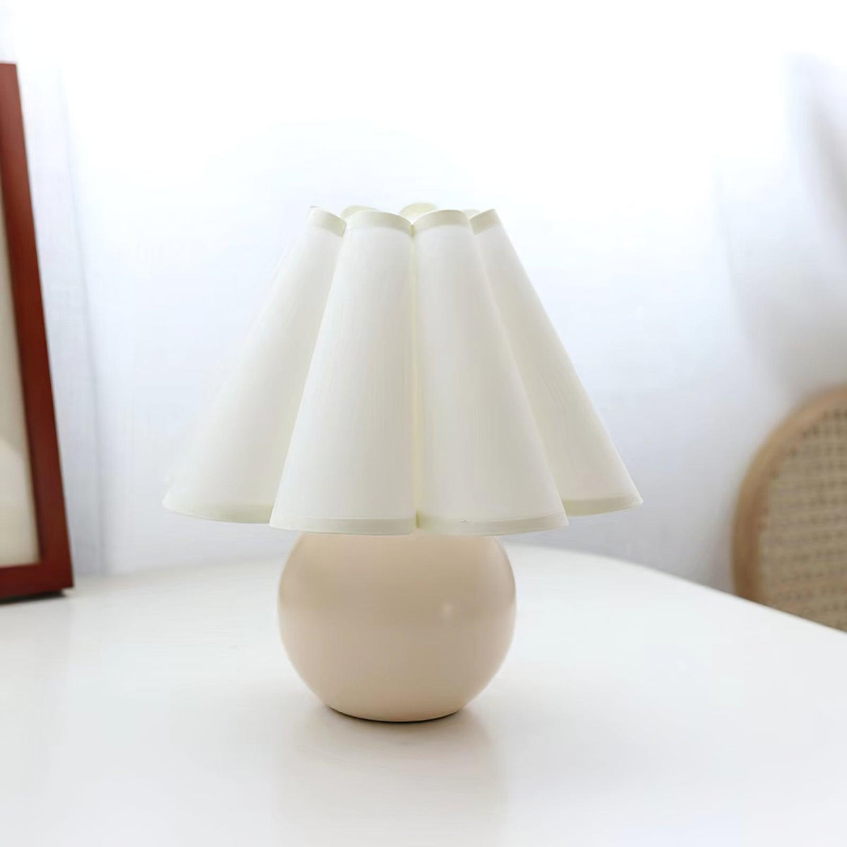 Nirixon Fabric Whimsical Table Lamp
