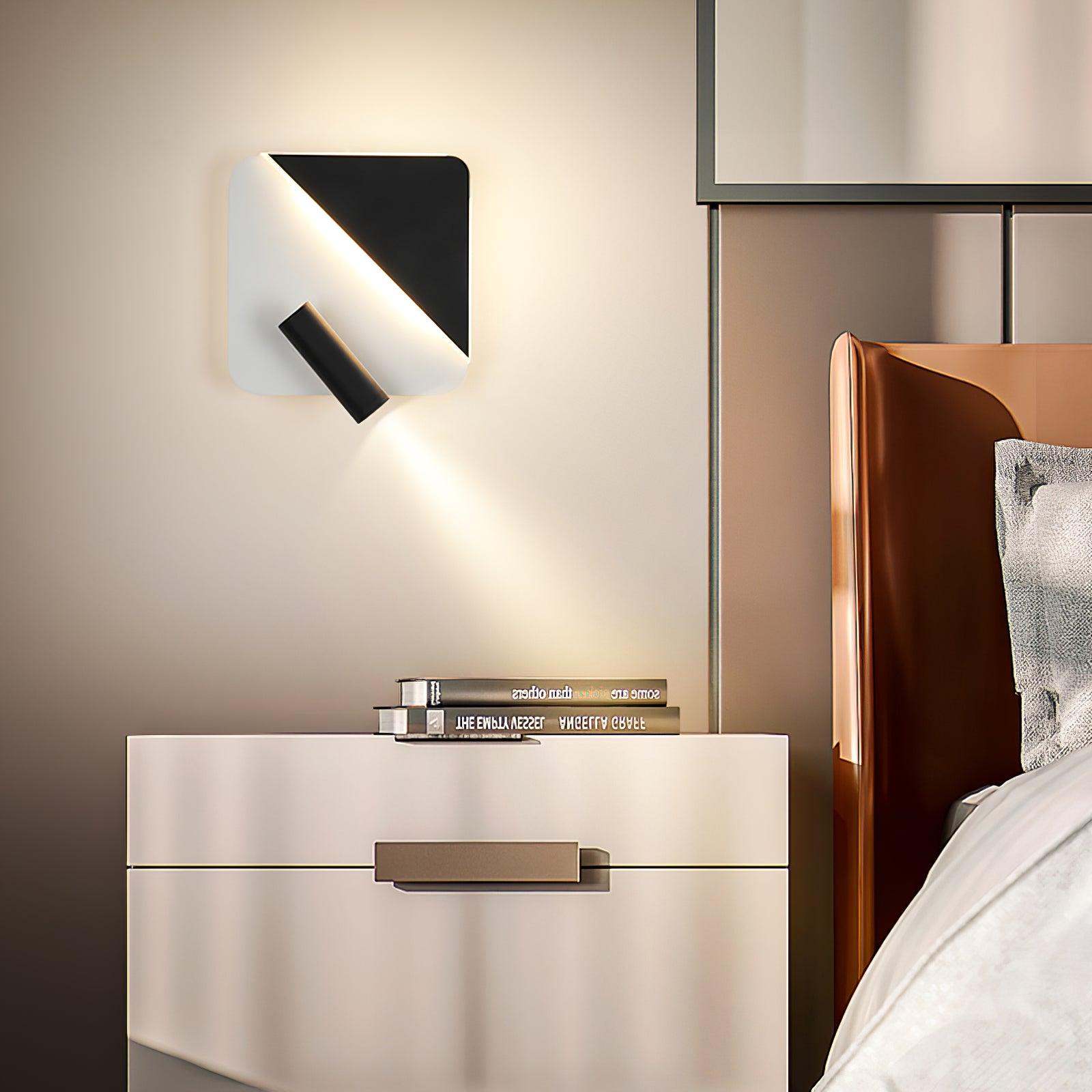 Aurnorir Wall Light