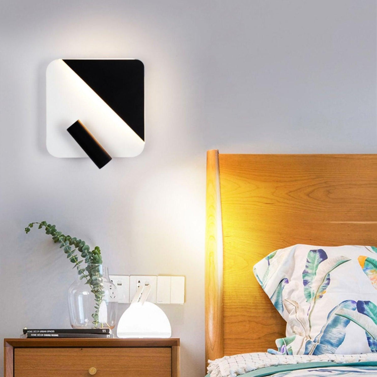 Aurnorir Wall Light