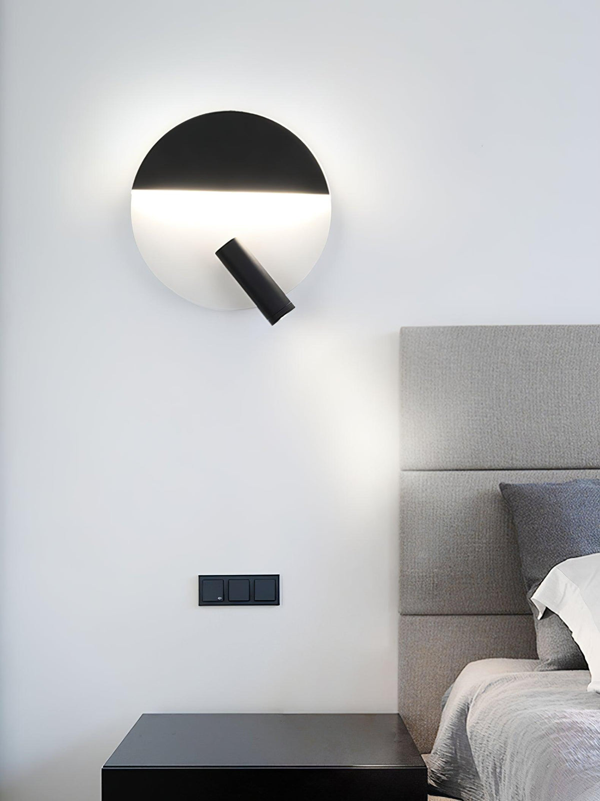 Aurnorir Wall Light