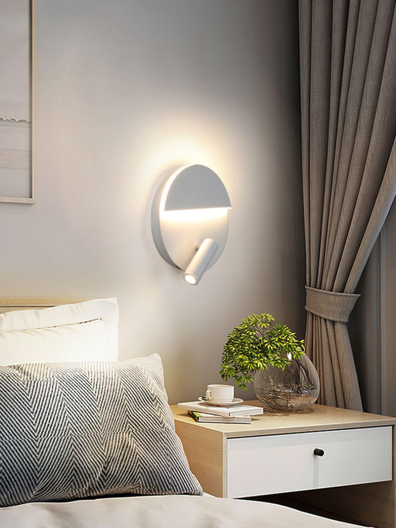 Aurnorir Wall Light