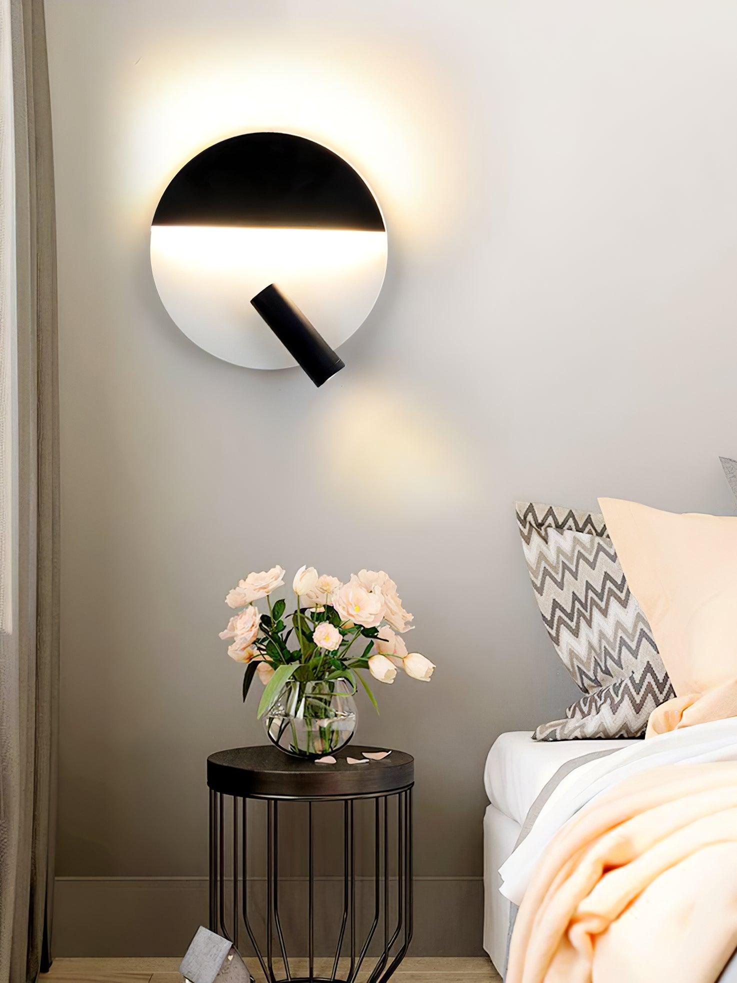 Aurnorir Wall Light