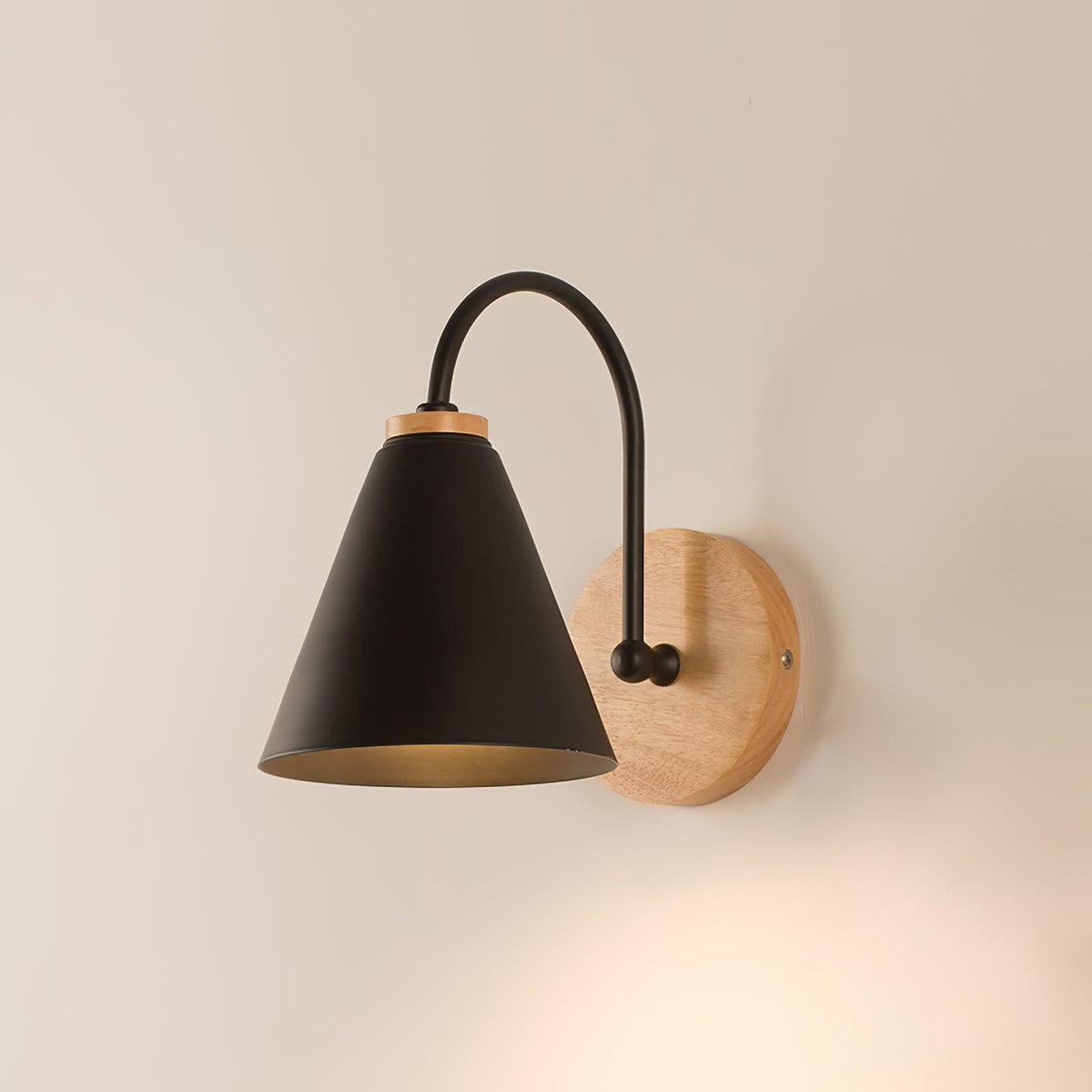 Rinorielle Unique Classic Wooden Wall Lamp