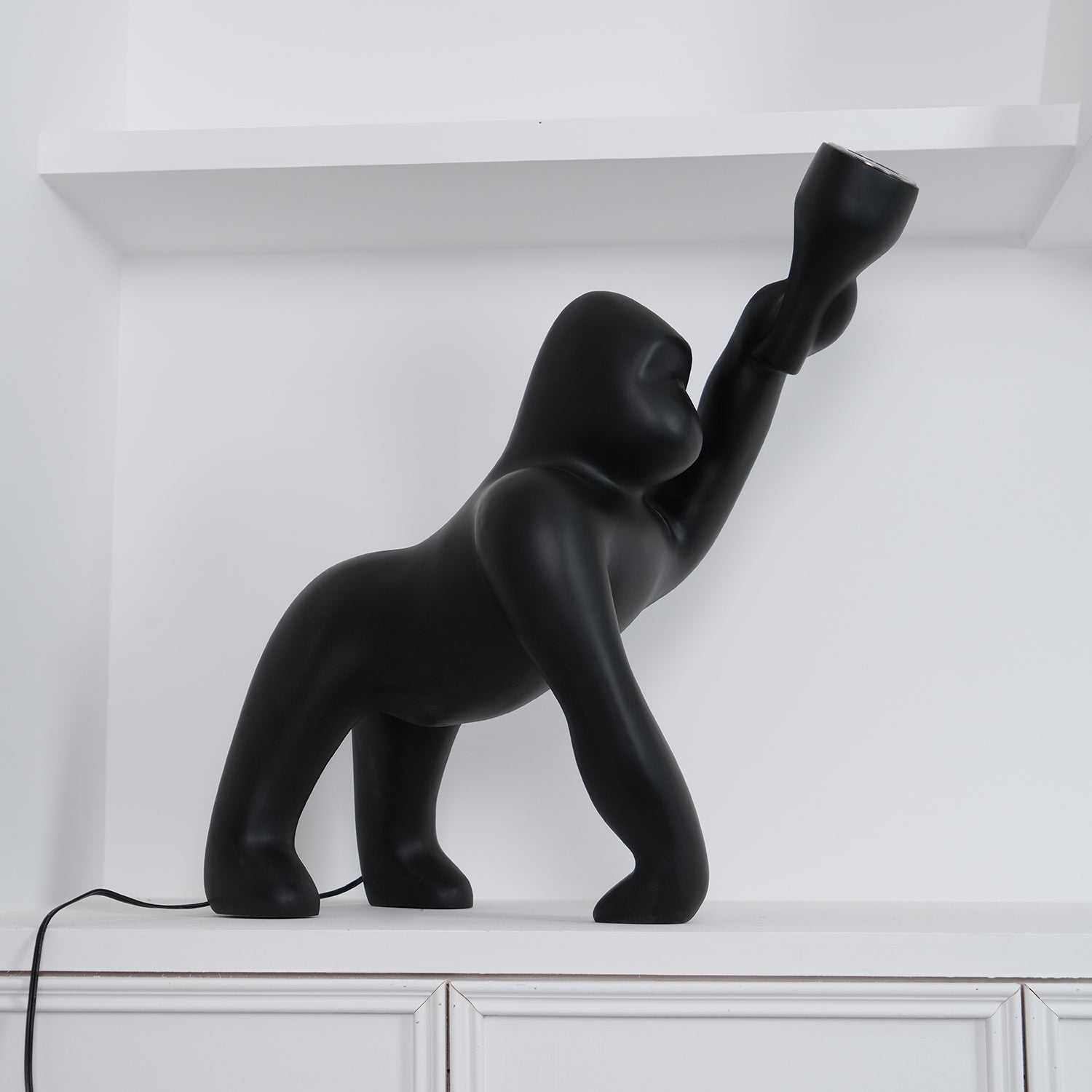 Zasolil Artistic Resin Gorilla Floor Lamp