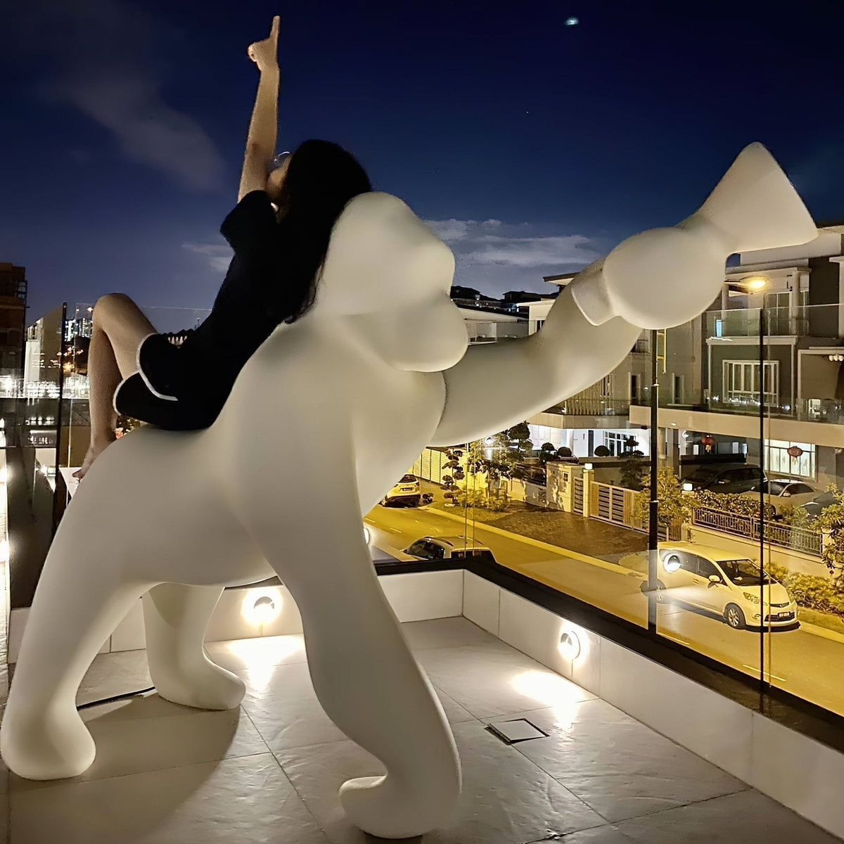 Zasolil Artistic Resin Gorilla Floor Lamp