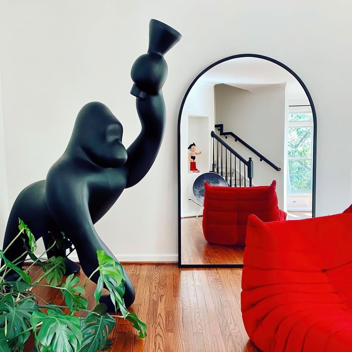Zasolil Artistic Resin Gorilla Floor Lamp