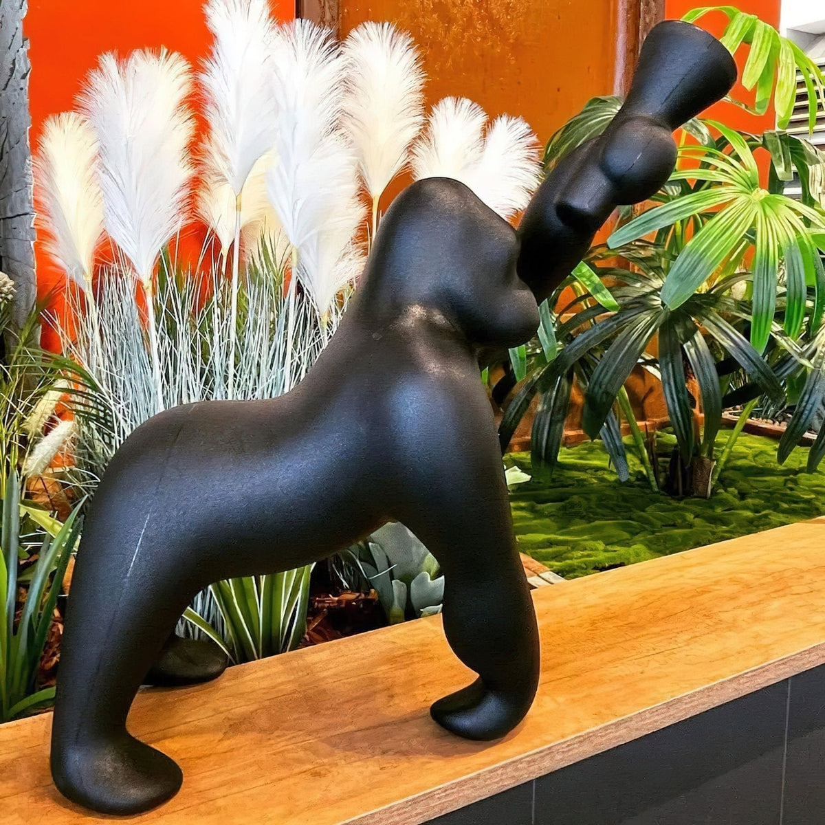Zasolil Artistic Resin Gorilla Floor Lamp