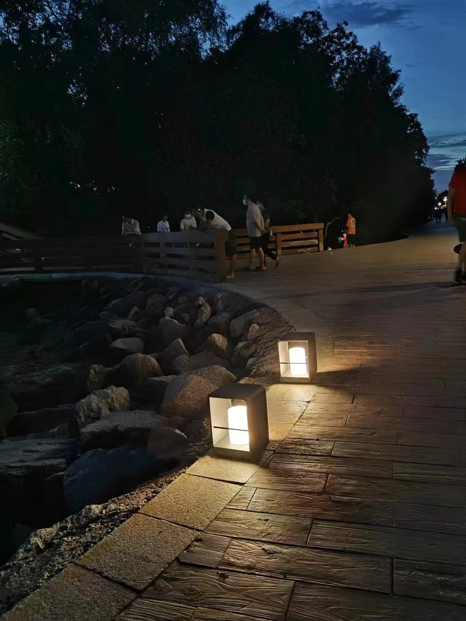 Cian Modern Outdoor Light