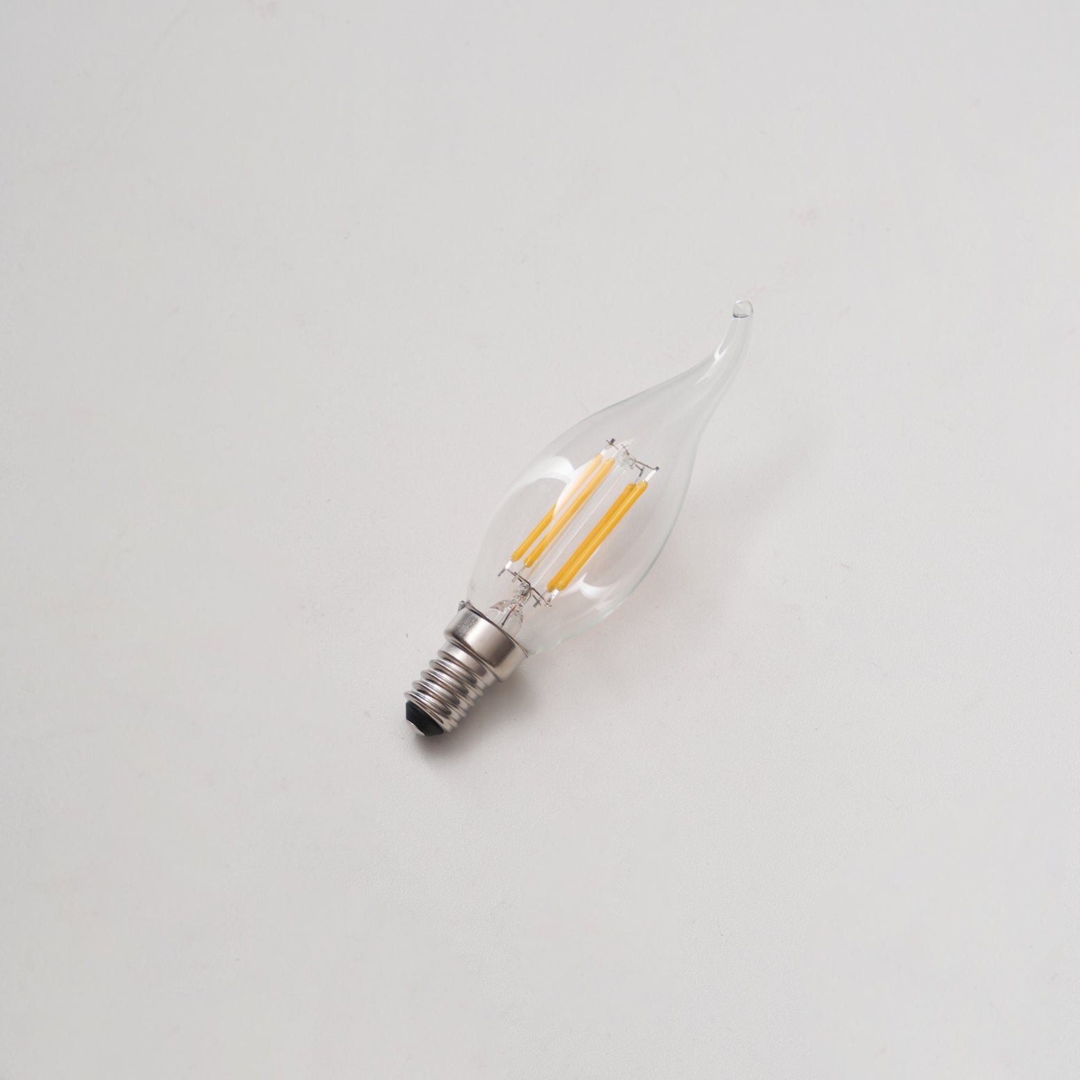 Luno Edison LED Bulb E12 E14 - Neutral Decor