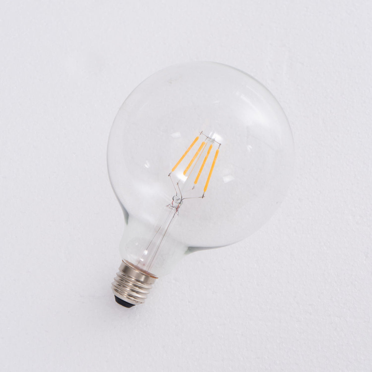 Lumeaya LED E27 or E26 Light Bulb