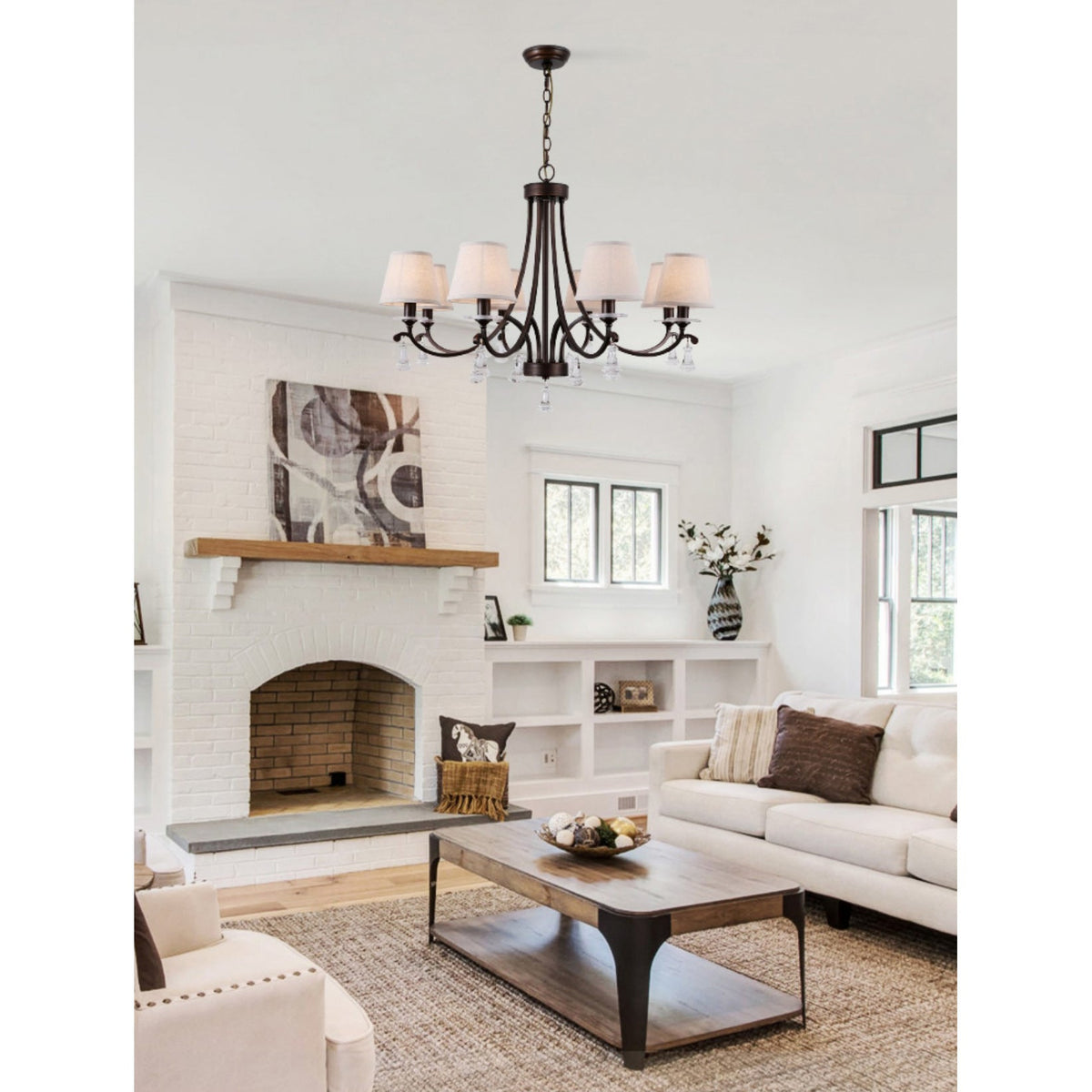 Lyvenisra Chandelier