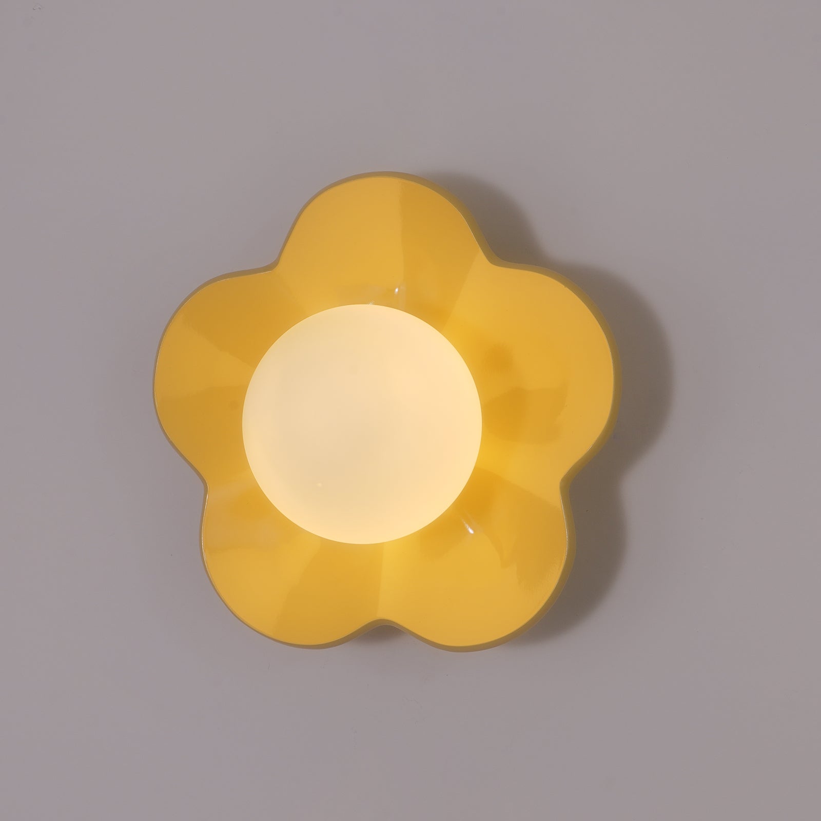 Arcore Resin Playful Wall Lamp