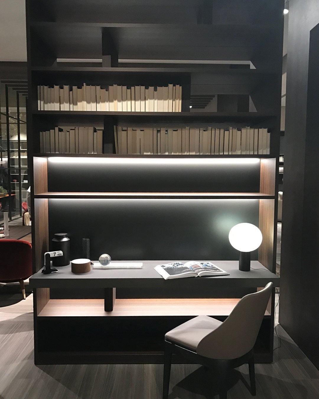 Insken Glass Classic Table Lamp
