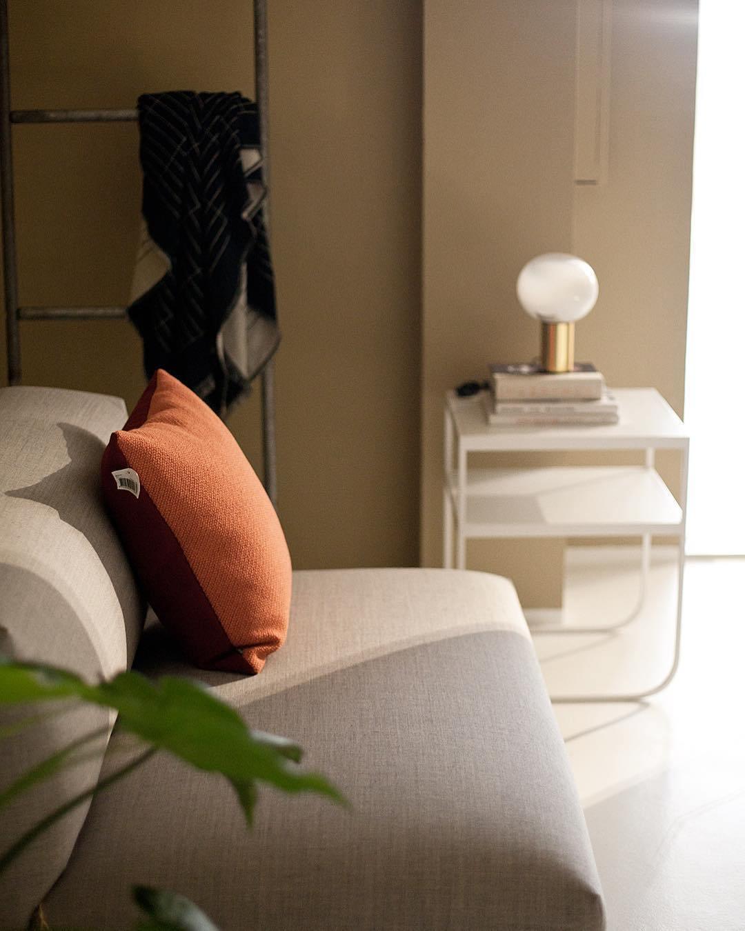 Insken Glass Classic Table Lamp