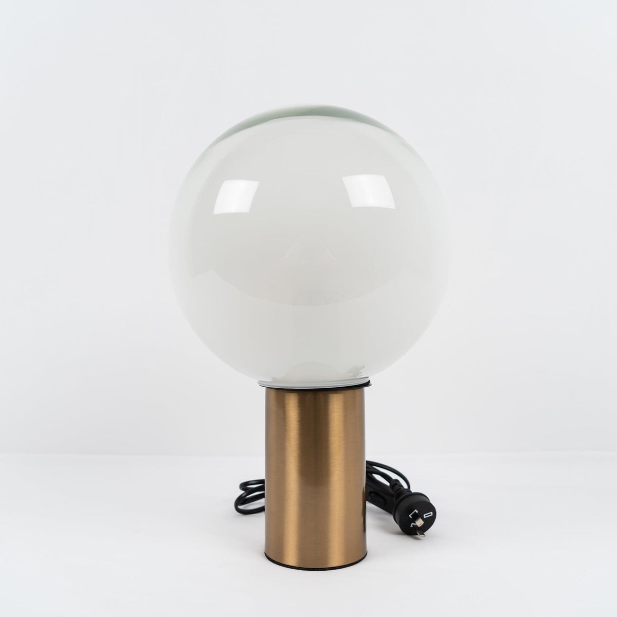 Insken Glass Classic Table Lamp