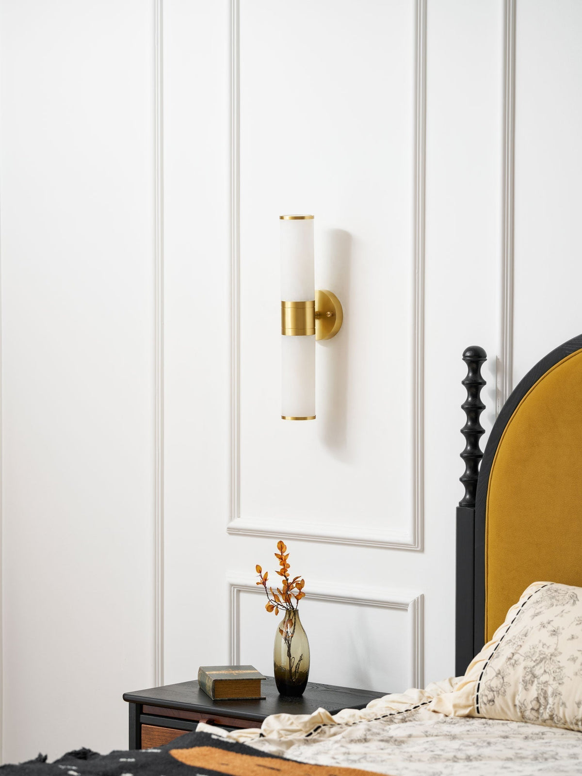 Tira Minimalist Alabaster Wall Lamp
