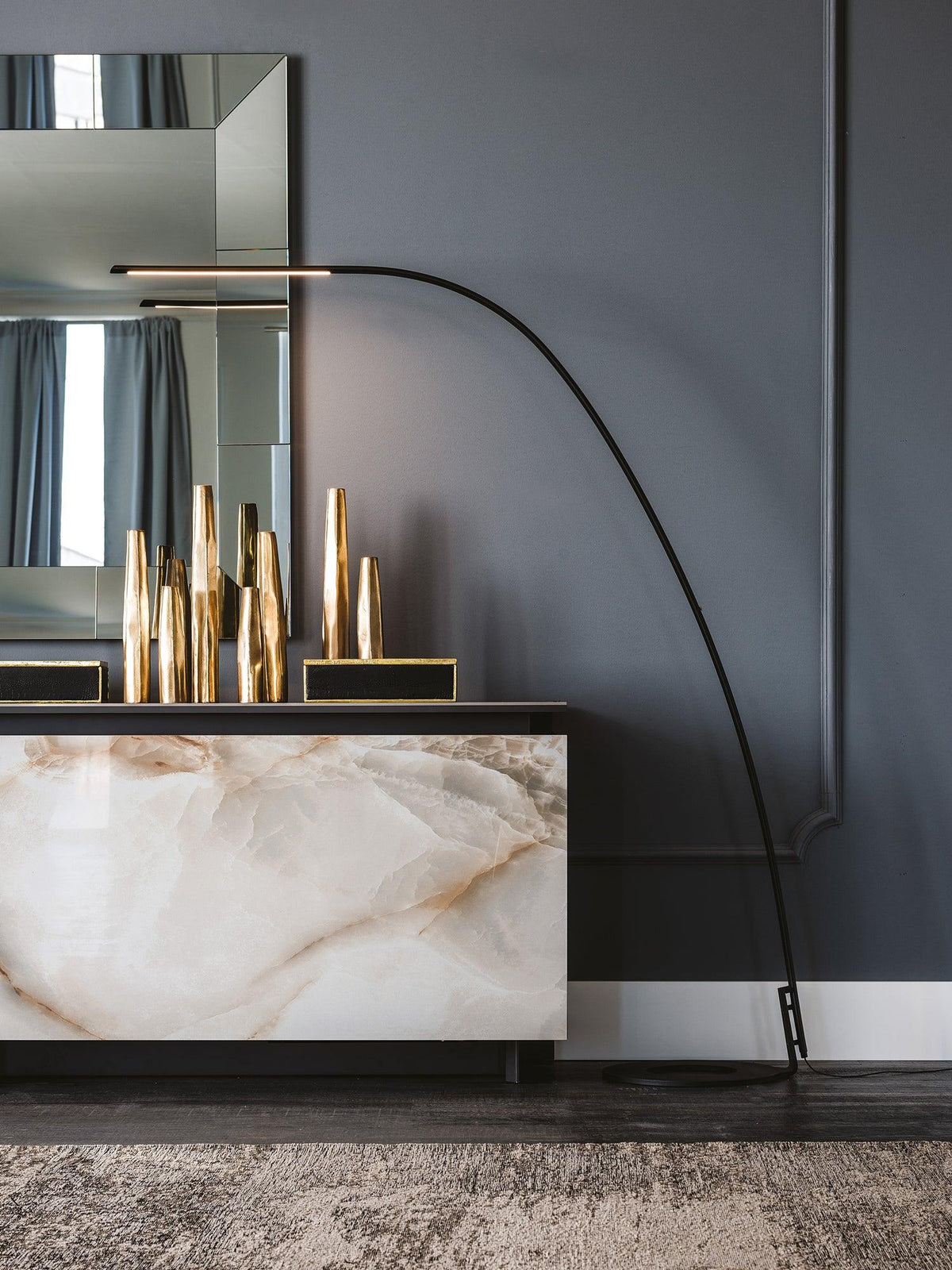 Aurmaril Sculptural Floor Lamp