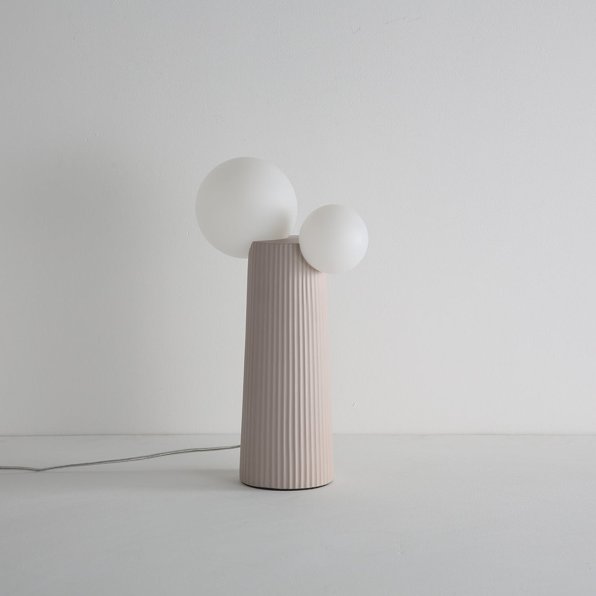 Zenithre Resin Plastic Table Lamp