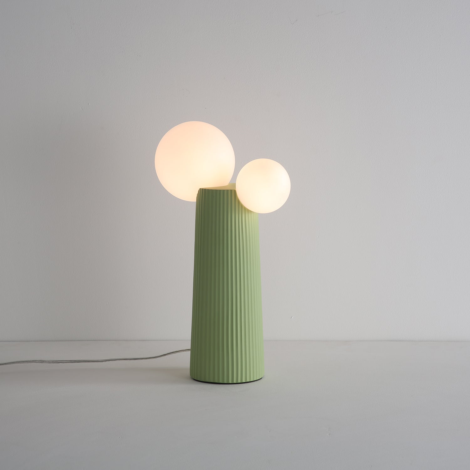 Zenithre Resin Plastic Table Lamp