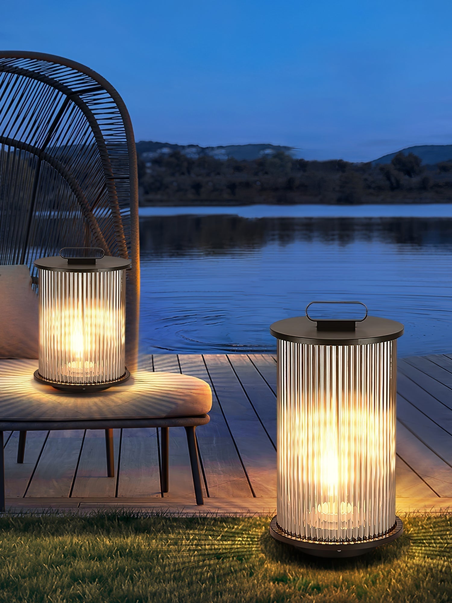 Niri Steel Acrylic Minimalist Floor Lamp