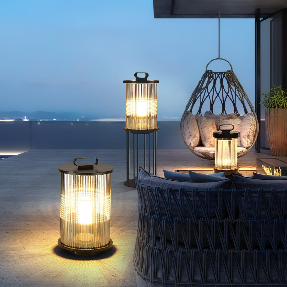 Niri Steel Acrylic Minimalist Floor Lamp
