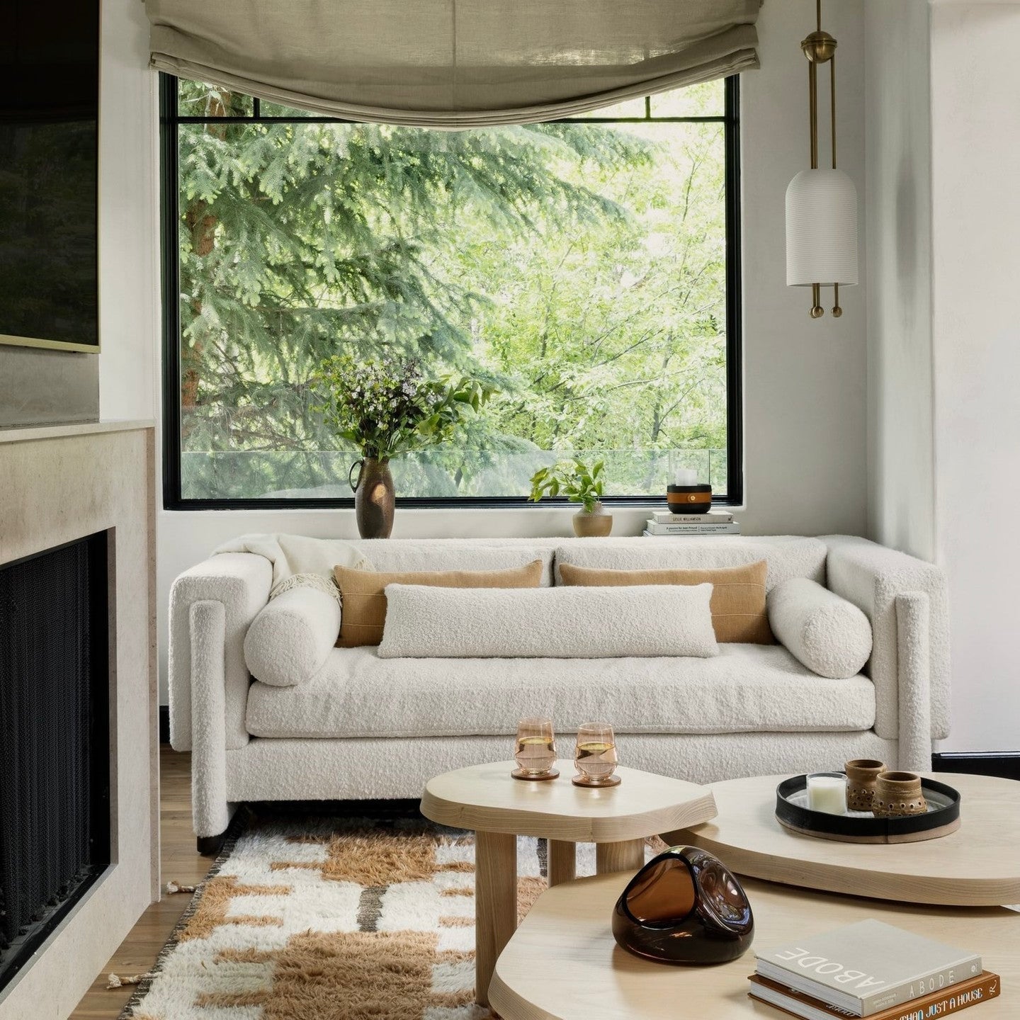 Ucaryra Pendant Lamp
