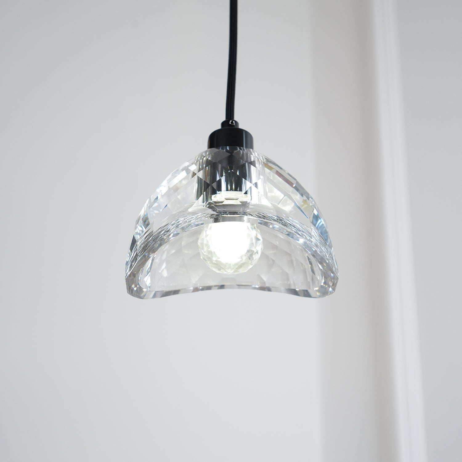 Syvinor Premium Nordic Art Glass Pendant Lamp