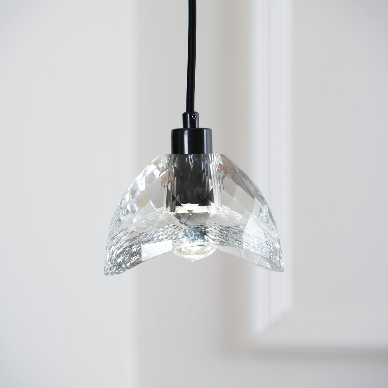 Syvinor Premium Nordic Art Glass Pendant Lamp
