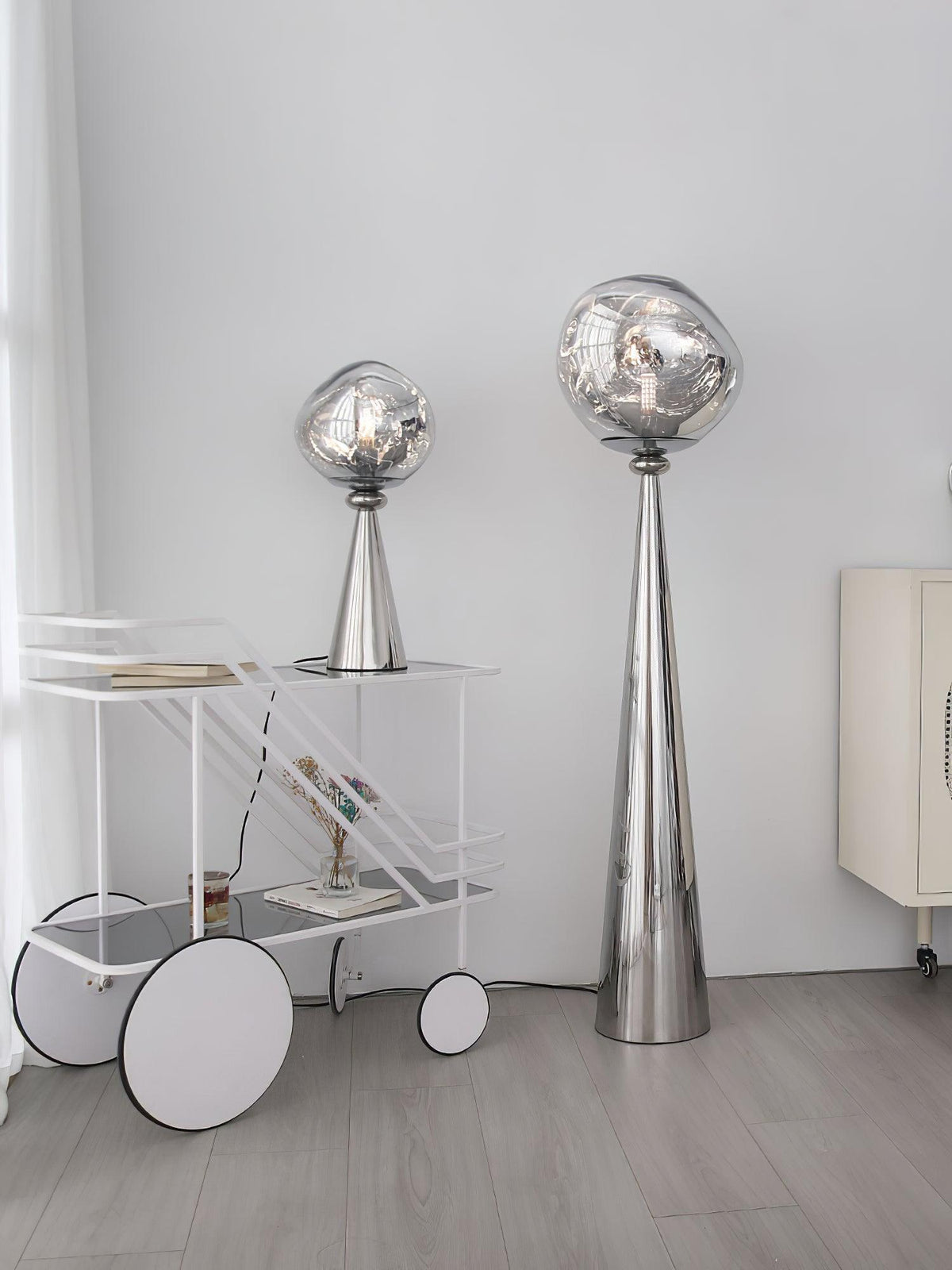 Unoril Artisan PVC Desk Lamp