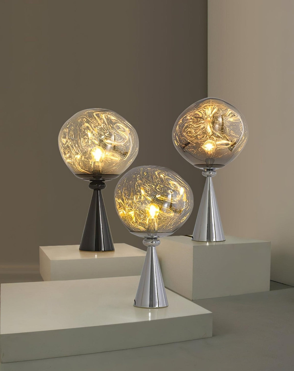 Unoril Artisan PVC Desk Lamp