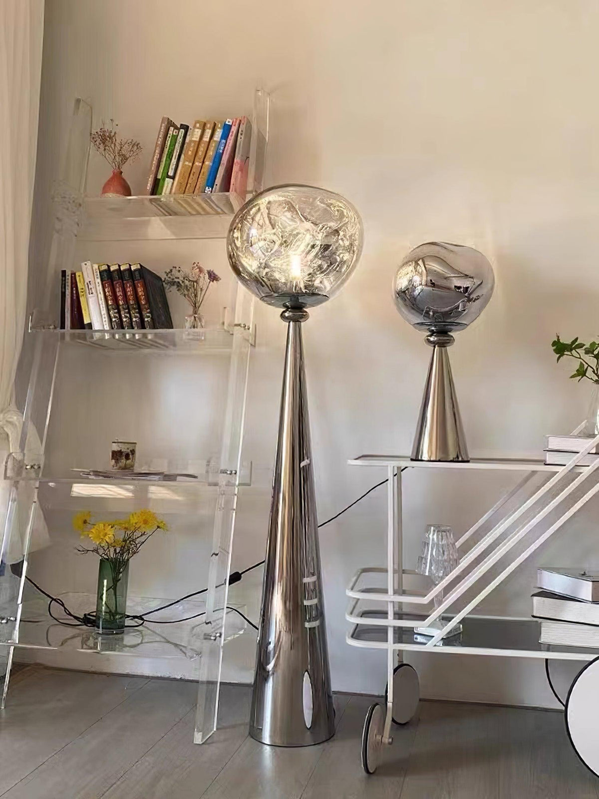 Unoril Artisan PVC Desk Lamp
