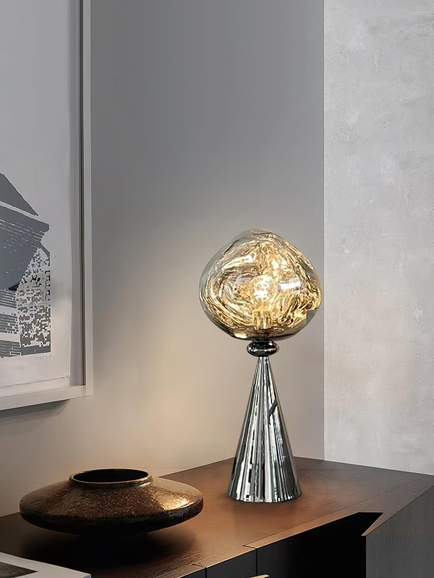 Unoril Artisan PVC Desk Lamp