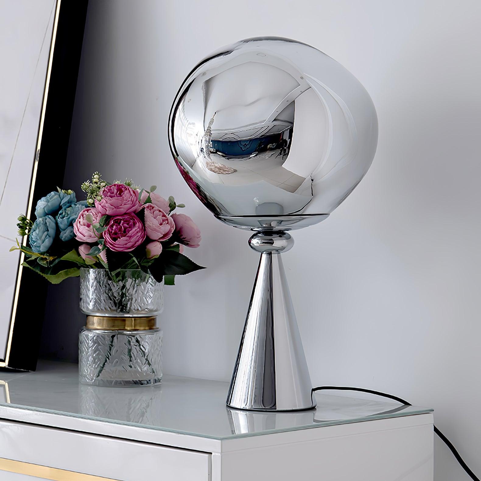 Unoril Artisan PVC Desk Lamp