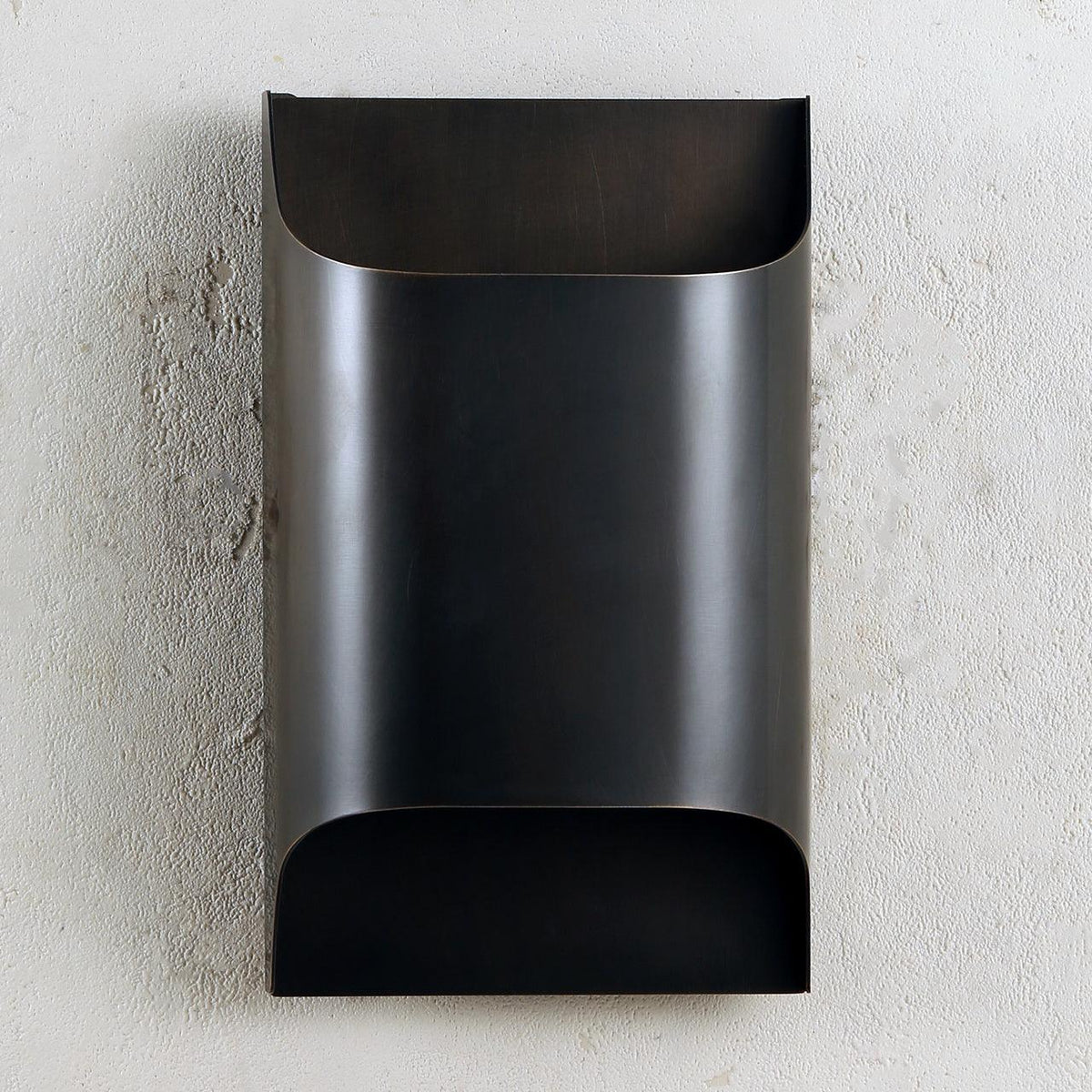 Hardy Nordic Art Brass Wall Lamp