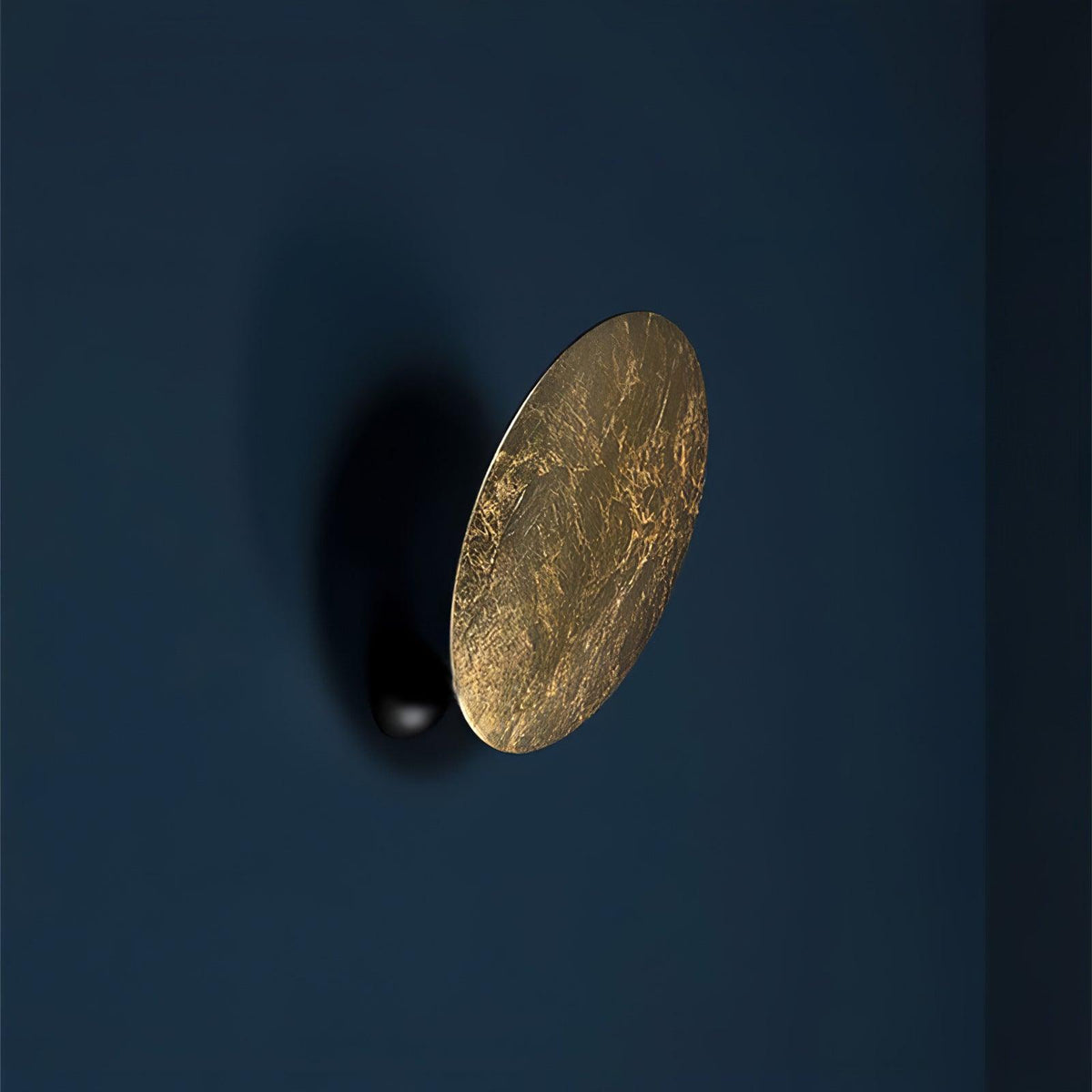 Leontine Indoor Wall Lamp
