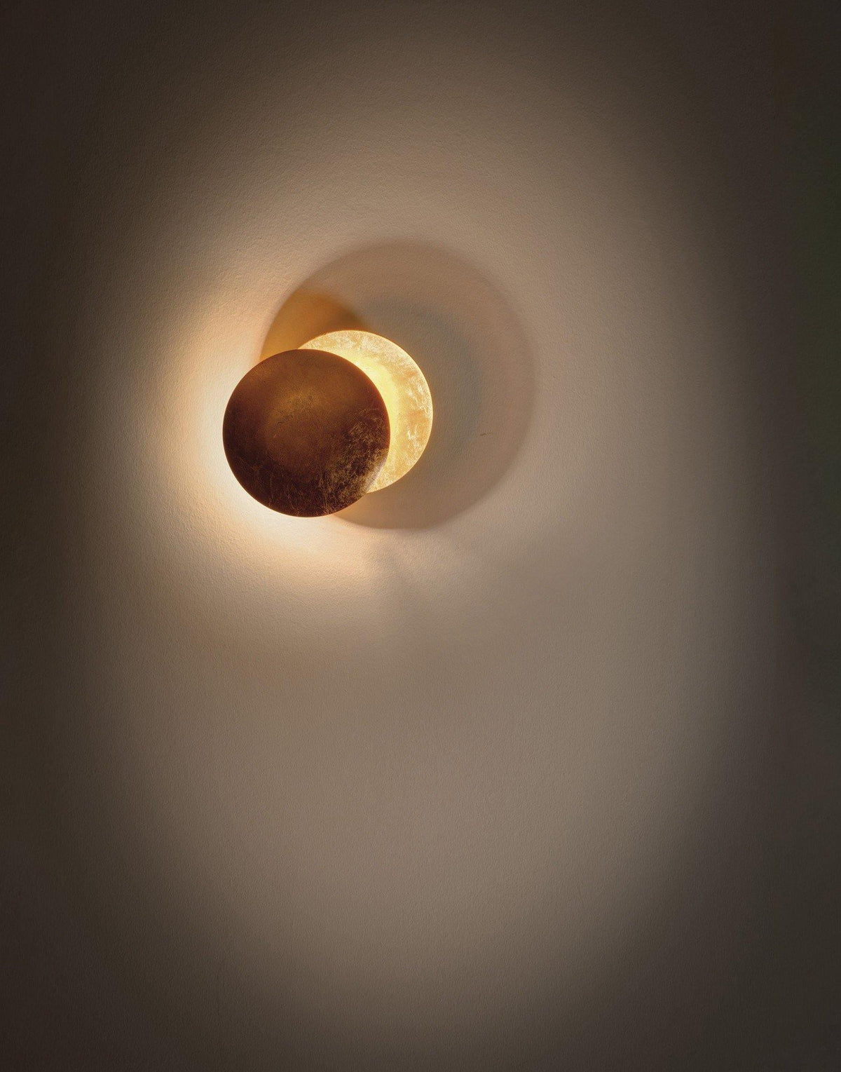 Fioris Modern Minimalist Art Wall Lamp