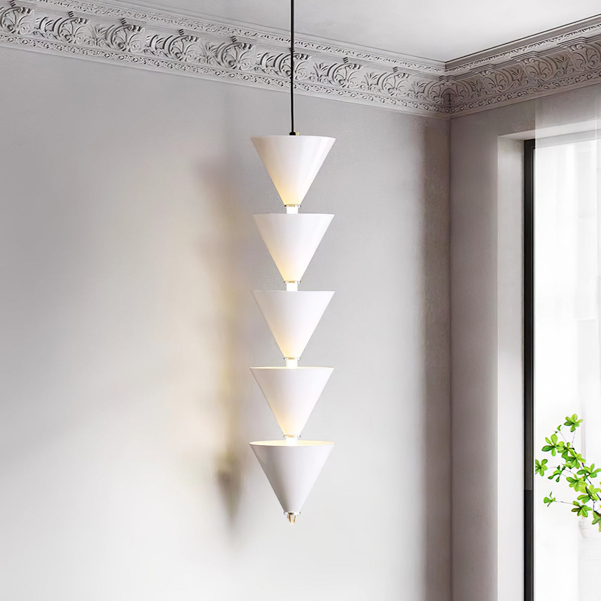 Yrathen Modern Minimalist Pendant Light