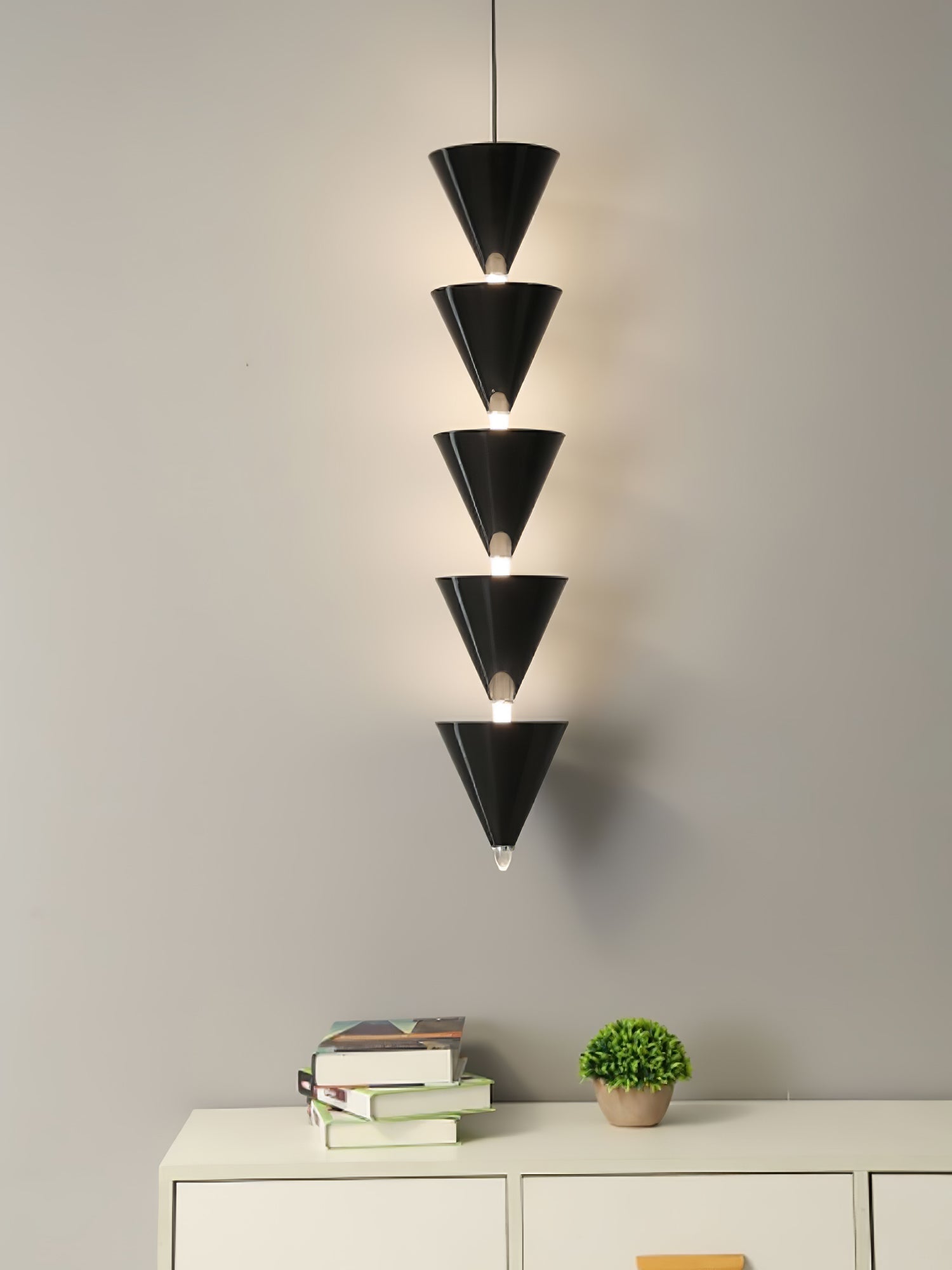 Yrathen Modern Minimalist Pendant Light