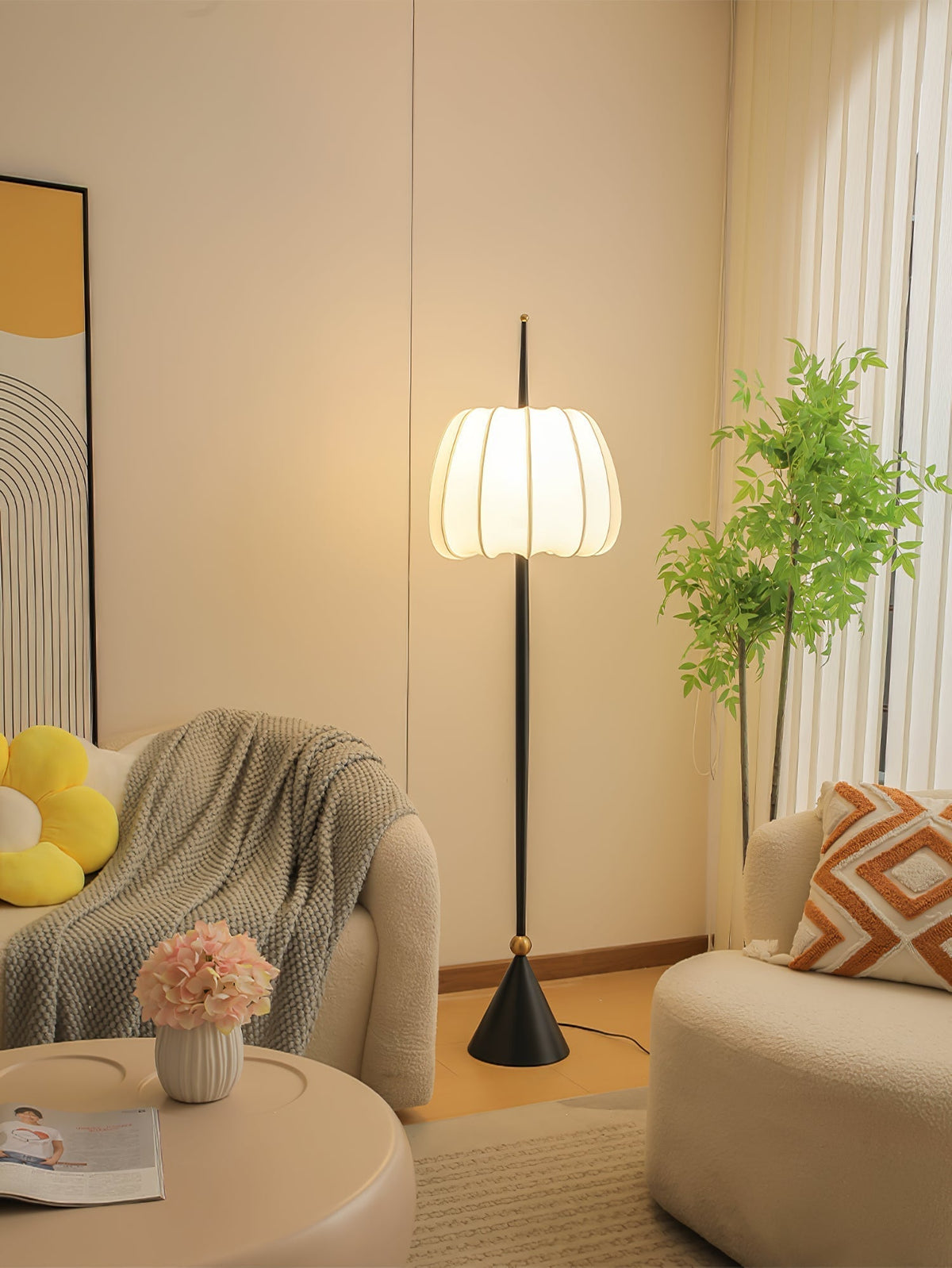 Pick Minimalist Fabric Floor Lamp