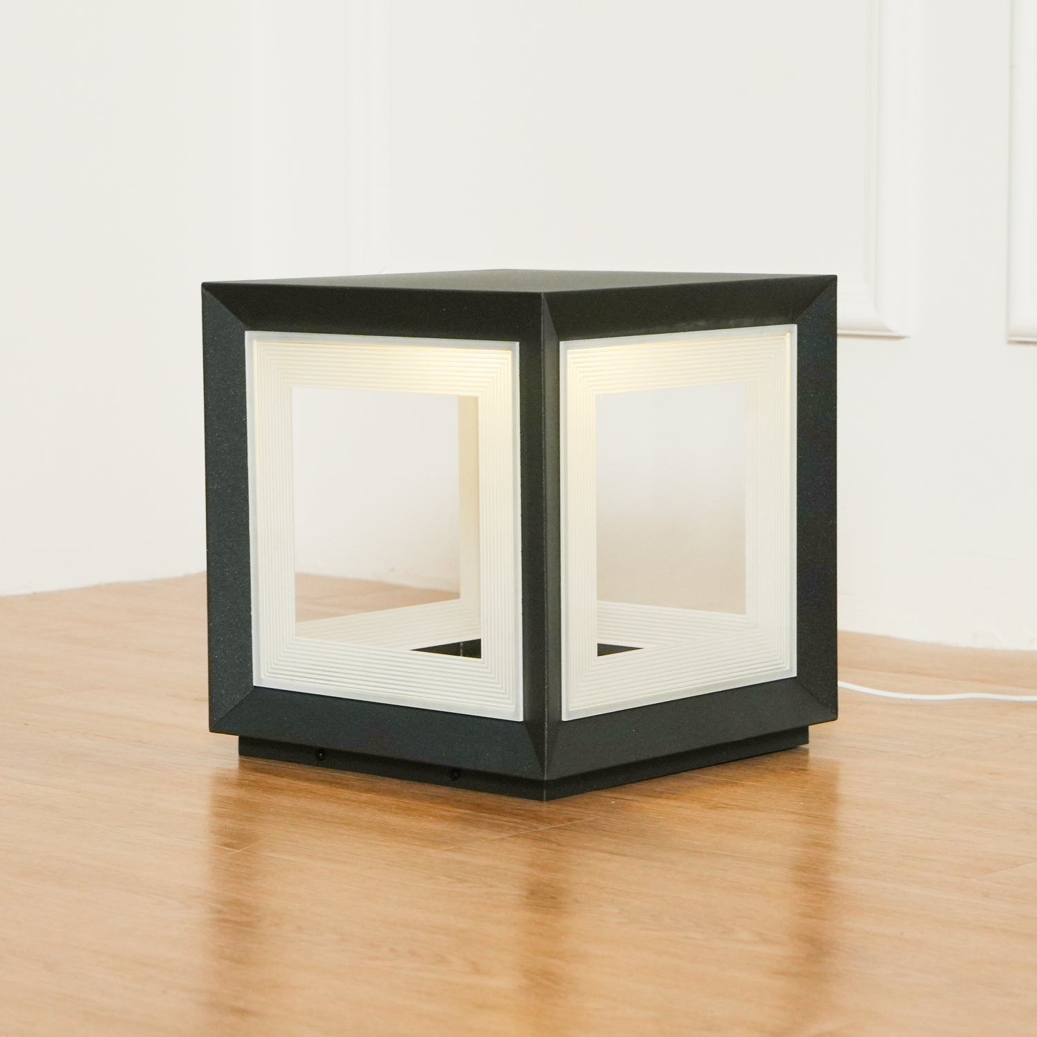 Lewis Modern Outdoor Light - Neutral Decor