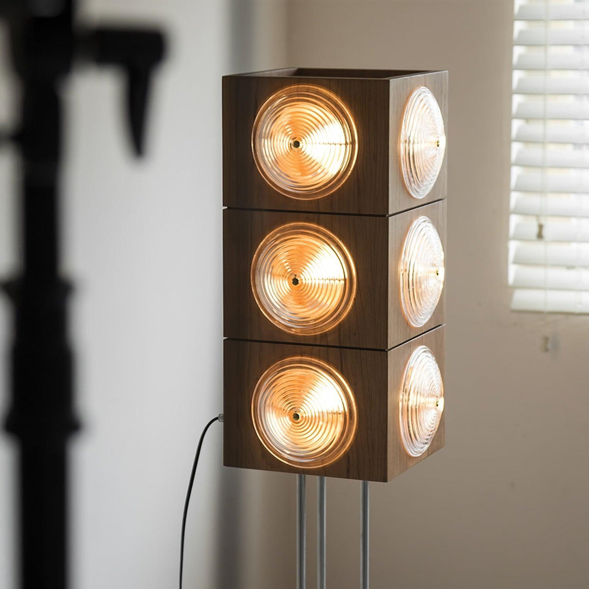 Avraearae Modular Wood Floor Lamp