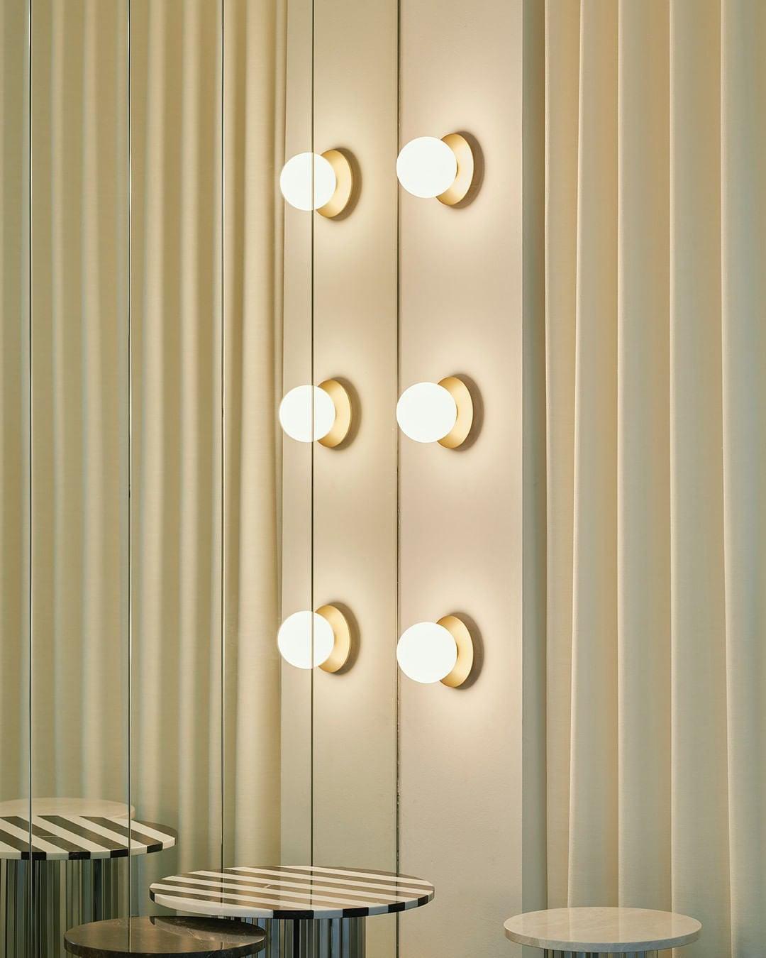 Irinor Premium Nordic Art Brass Wall Lamp